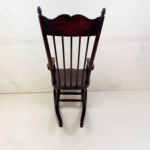 Signed Vintage Rocking Chair Spindle Back Doll Chair by Bear Chair Factory‎ USA - Picture 5 of 11
